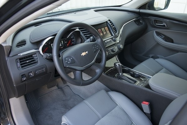 kelley-blue-book-best-buy-2015-chevrolet-impala-25-600-001