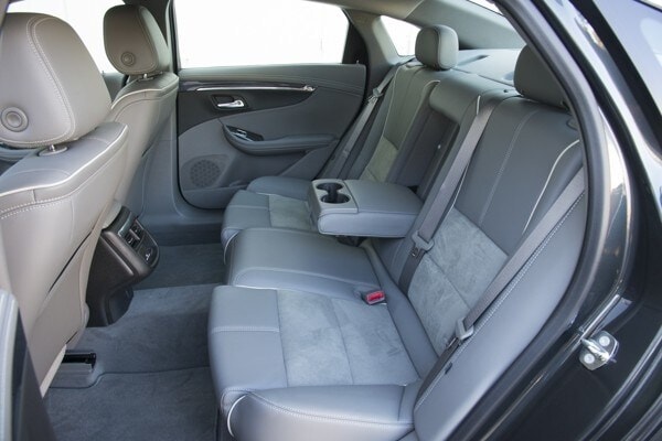 kelley-blue-book-best-buy-2015-chevrolet-impala-33-600-001