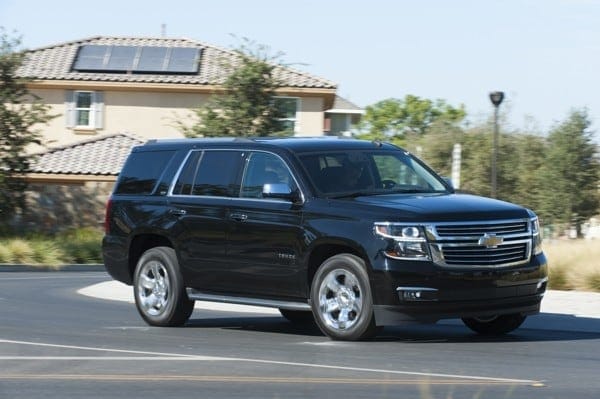 kelley-blue-book-best-buy-2015-chevrolet-tahoe-04-600-001