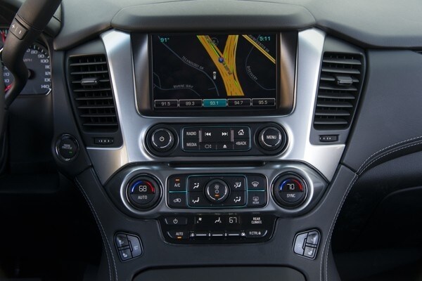 kelley-blue-book-best-buy-2015-chevrolet-tahoe-24-600-001