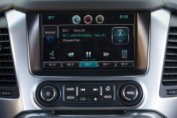 kelley-blue-book-best-buy-2015-chevrolet-tahoe-25-600-001