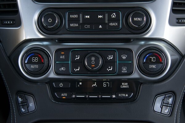 kelley-blue-book-best-buy-2015-chevrolet-tahoe-27-600-001