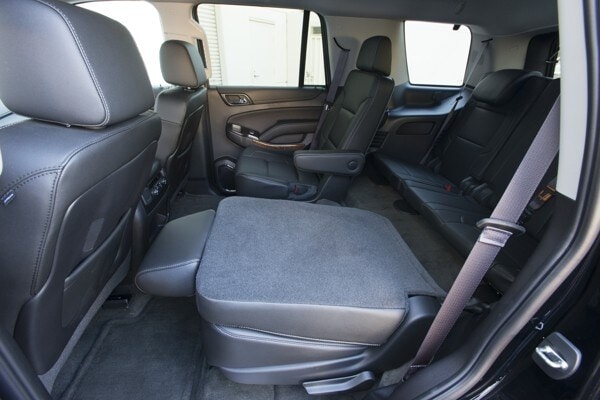 kelley-blue-book-best-buy-2015-chevrolet-tahoe-35-600-001