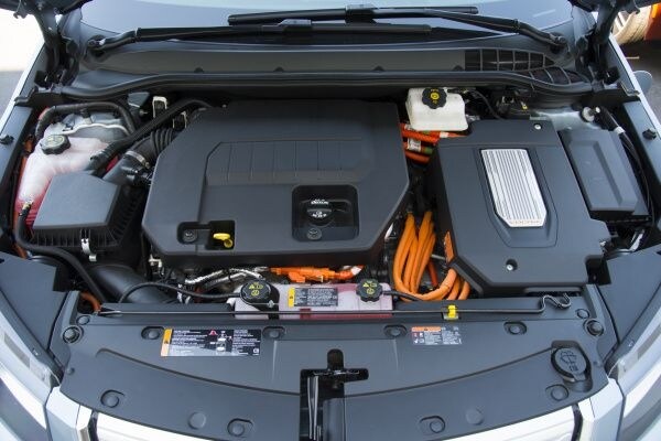 kelley-blue-book-best-buy-2015-chevrolet-volt-16-600-001