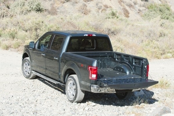 kelley-blue-book-best-buy-2015-ford-f150-09-600-001