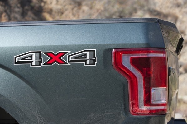kelley-blue-book-best-buy-2015-ford-f150-19-600-001