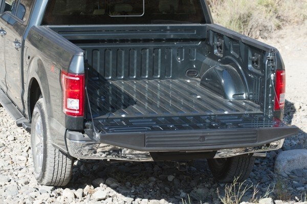 kelley-blue-book-best-buy-2015-ford-f150-23-600-001