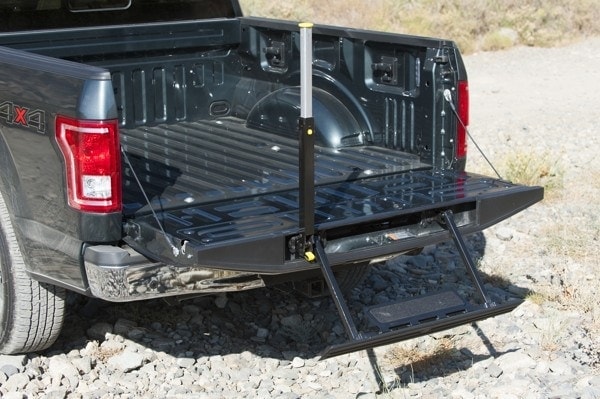 kelley-blue-book-best-buy-2015-ford-f150-24-600-001
