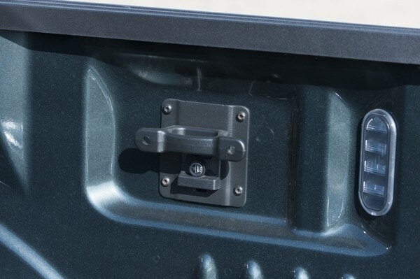 kelley-blue-book-best-buy-2015-ford-f150-25-600-001