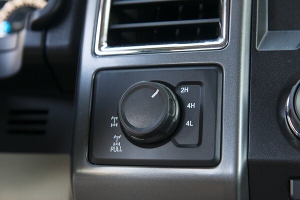 kelley-blue-book-best-buy-2015-ford-f150-38-600-001