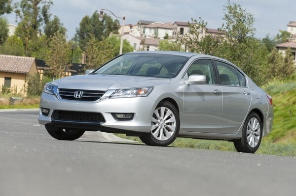 kelley-blue-book-best-buy-2015-honda-accord-01-600-001