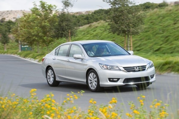 kelley-blue-book-best-buy-2015-honda-accord-05-600-001