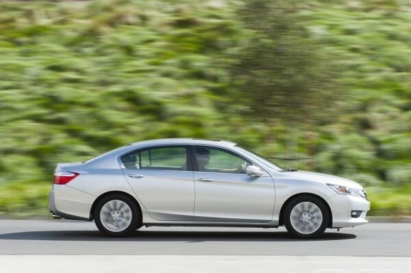 kelley-blue-book-best-buy-2015-honda-accord-08-600-001