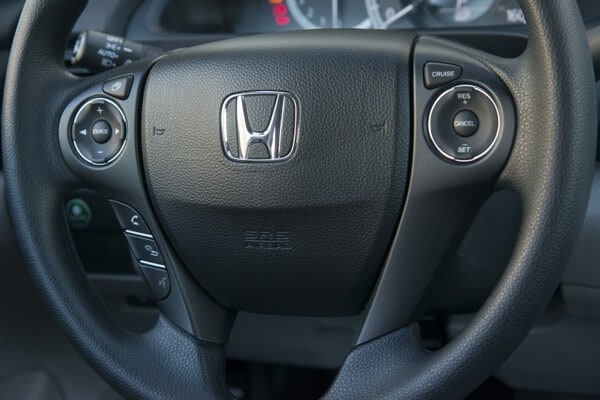kelley-blue-book-best-buy-2015-honda-accord-23-600-001