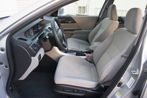 kelley-blue-book-best-buy-2015-honda-accord-25-600-001