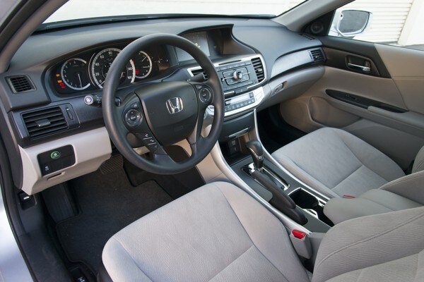 kelley-blue-book-best-buy-2015-honda-accord-26-600-001