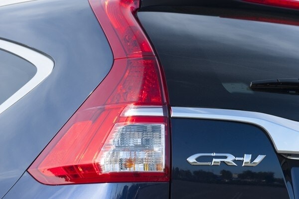 kelley-blue-book-best-buy-2015-honda-crv-17-600-001