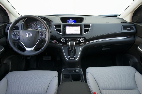 kelley-blue-book-best-buy-2015-honda-crv-24-600-001