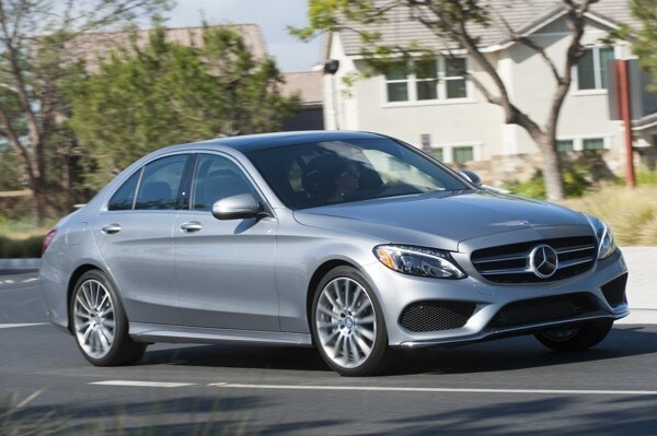 kelley-blue-book-best-buy-2015-mercedes-benz-c-class-06-600-001