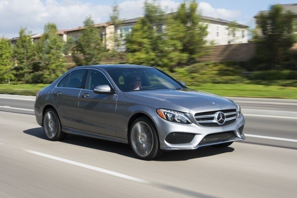 kelley-blue-book-best-buy-2015-mercedes-benz-c-class-11-600-001