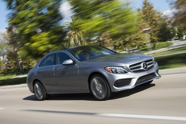 kelley-blue-book-best-buy-2015-mercedes-benz-c-class-12-600-001