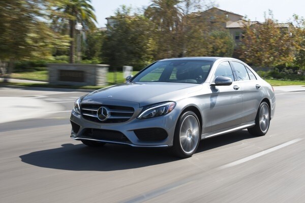 kelley-blue-book-best-buy-2015-mercedes-benz-c-class-13-600-001