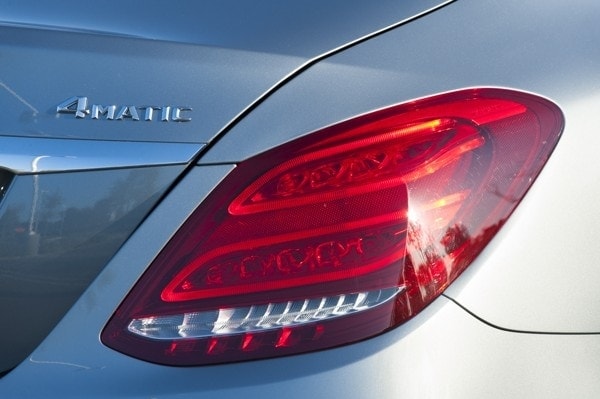 kelley-blue-book-best-buy-2015-mercedes-benz-c-class-17-600-001