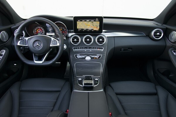 kelley-blue-book-best-buy-2015-mercedes-benz-c-class-23-600-001