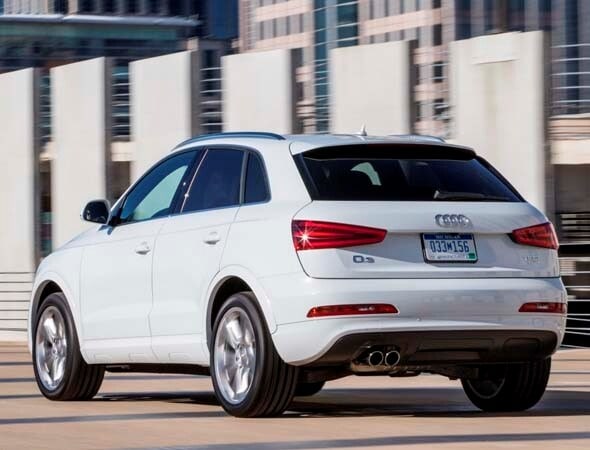 2015-audi-q3-rear-action-600-001