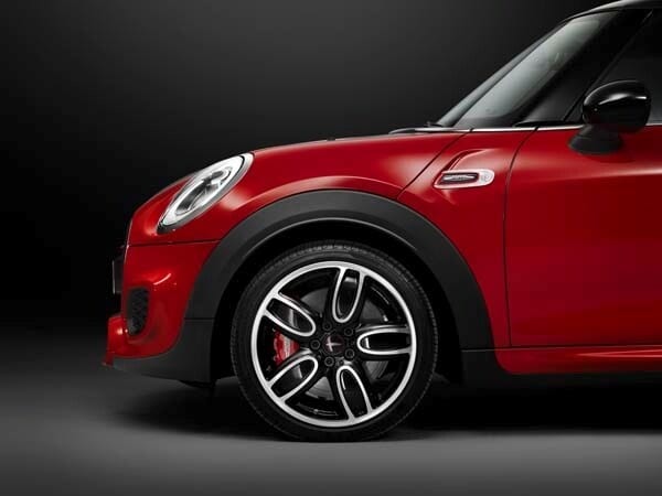 2015-mini-john-cooper-works-hardtop-12-600-001