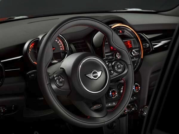 2015-mini-john-cooper-works-hardtop-18-600-001