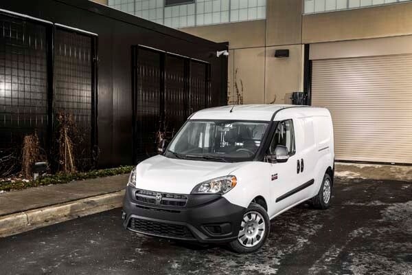 2015-ram-promaster-city-25-600-001
