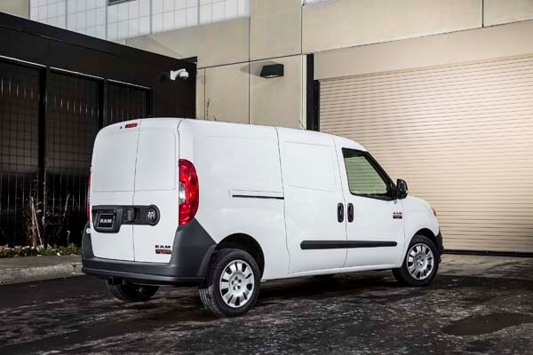 2015-ram-promaster-city-3-600-001