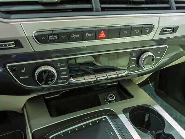 2016-audi-q7-07-600-001