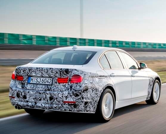 bmw-next-gen-plug-in-hybrid-powertrain-3-series-rear-action2-600-001