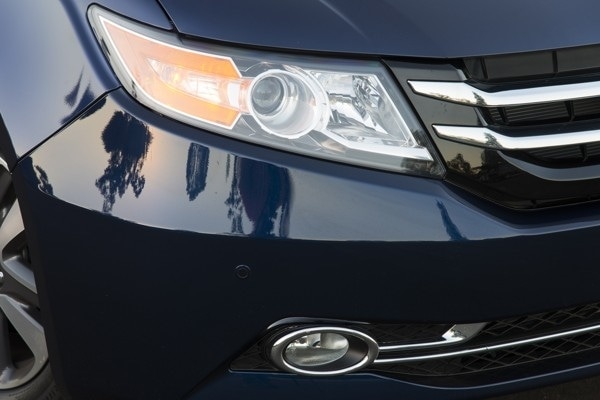 kelley-blue-book-best-buy-2015-honda-odyssey-12-600-001