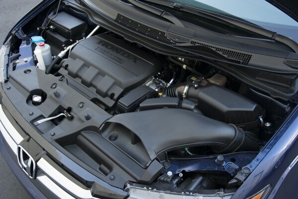 kelley-blue-book-best-buy-2015-honda-odyssey-18-600-001