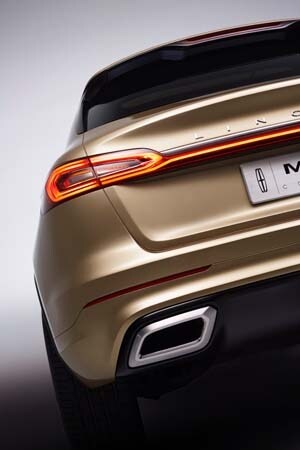 lincolnmkxconcept_27_hr-600-001