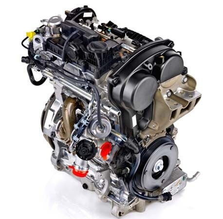 volvo-3-cylinder-drive-e-engine-front-overhead-bare-1-600-001