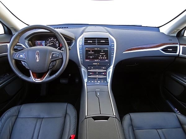 2014-lincoln-mkz-hybrid-interior-03-600-001