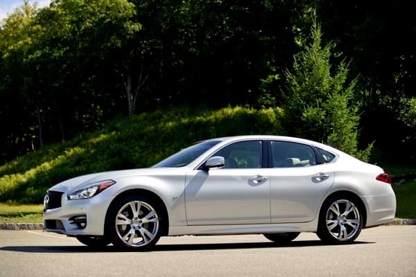 2015-infiniti-q70-and-q70l-35-600-001