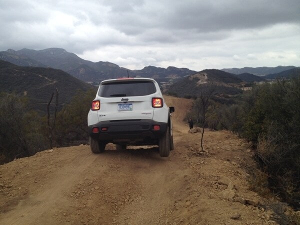 2015-jeep-renegade-17-600-001