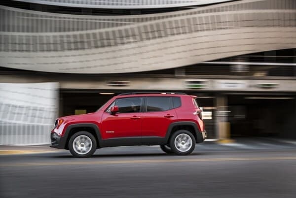 2015-jeep-renegade-22-600-001