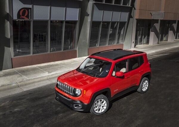 2015-jeep-renegade-24-600-001