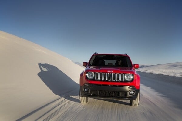 2015-jeep-renegade-27-600-001
