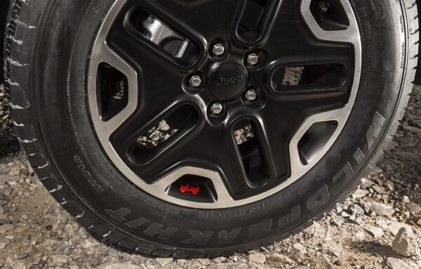 2015-jeep-renegade-36-600-001