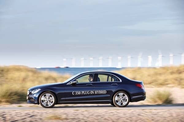 2015-mercedes-benz-c350-plugin-2-600-001