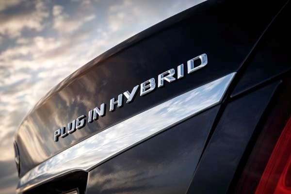 2015-mercedes-benz-c350-plugin-4-600-001