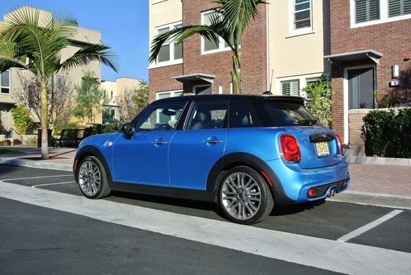 2015-mini-cooper-4-door-6-600-001