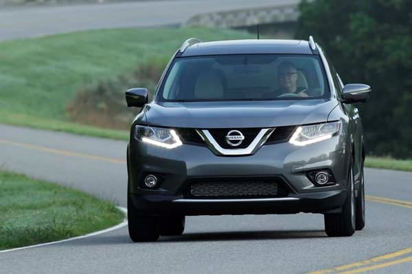 2015-nissan-rogue-8-600-001